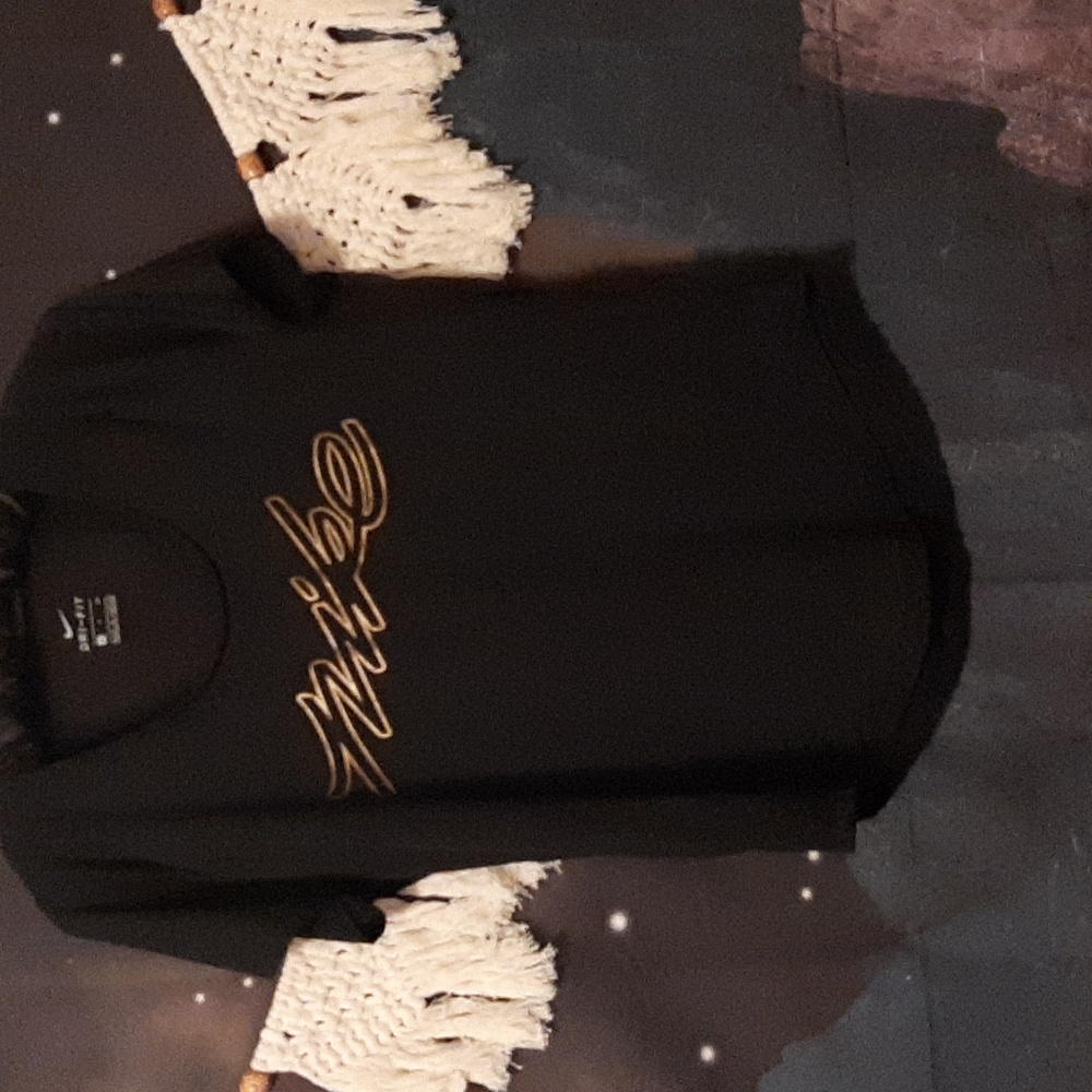 EUC Nike athletic workout short sleeve top/shirt mesh back size small black gold